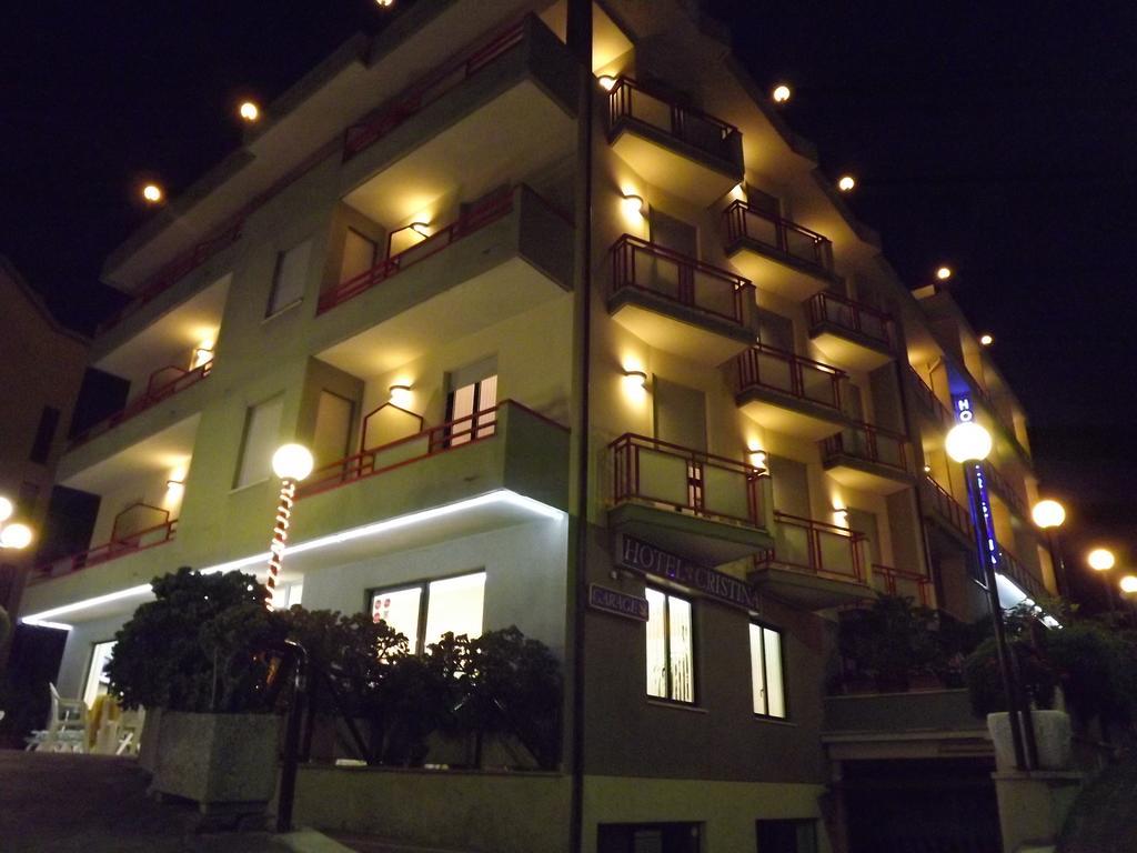 Cristina Hotel 3*